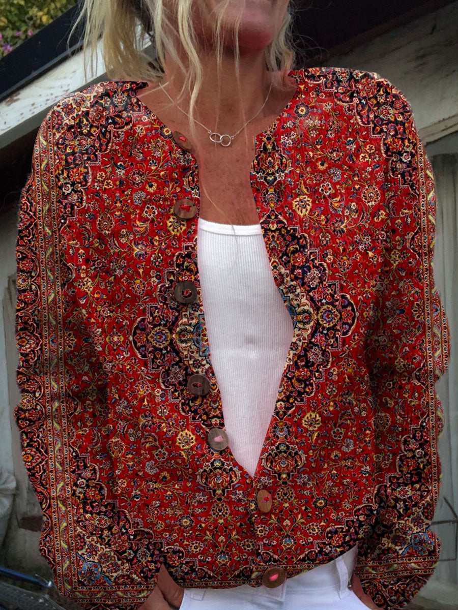 Elegancki i wygodny czerwony sweter w stylu vintage z kwiatowym motywem boho