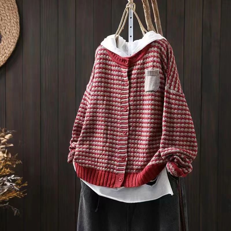Elegancki i wygodny sweter kardigan dla kobiet, odpowiedni do noszenia na co dzień
