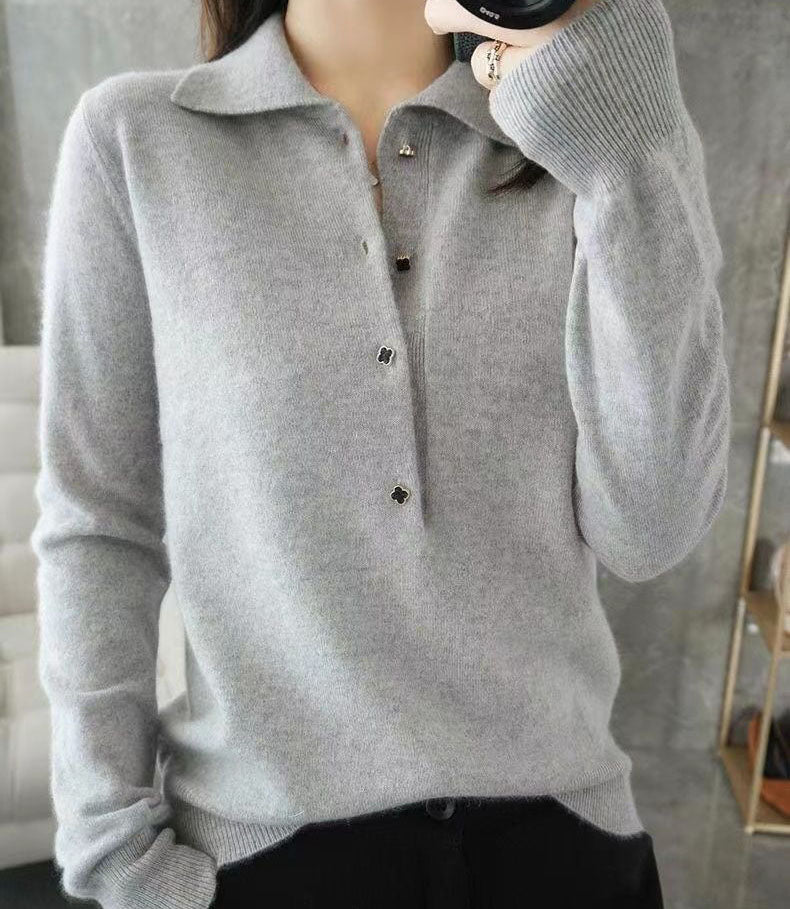 Elegancki i wygodny sweter z kaszmirowymi klapami w jednolitym kolorze