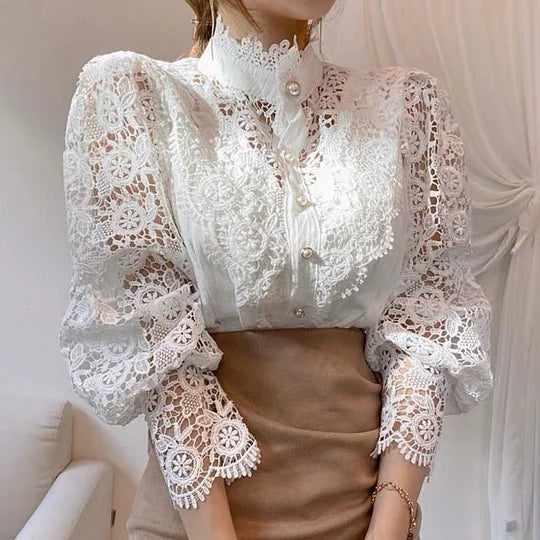 Elegancka i wygodna koronkowa koszula