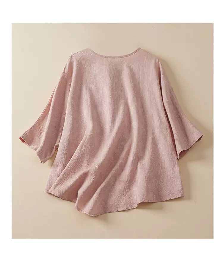 Elegancka damska koszula trójkolorowa z dekoltem w serek, z bawełny i lnu, zapinana na guziki