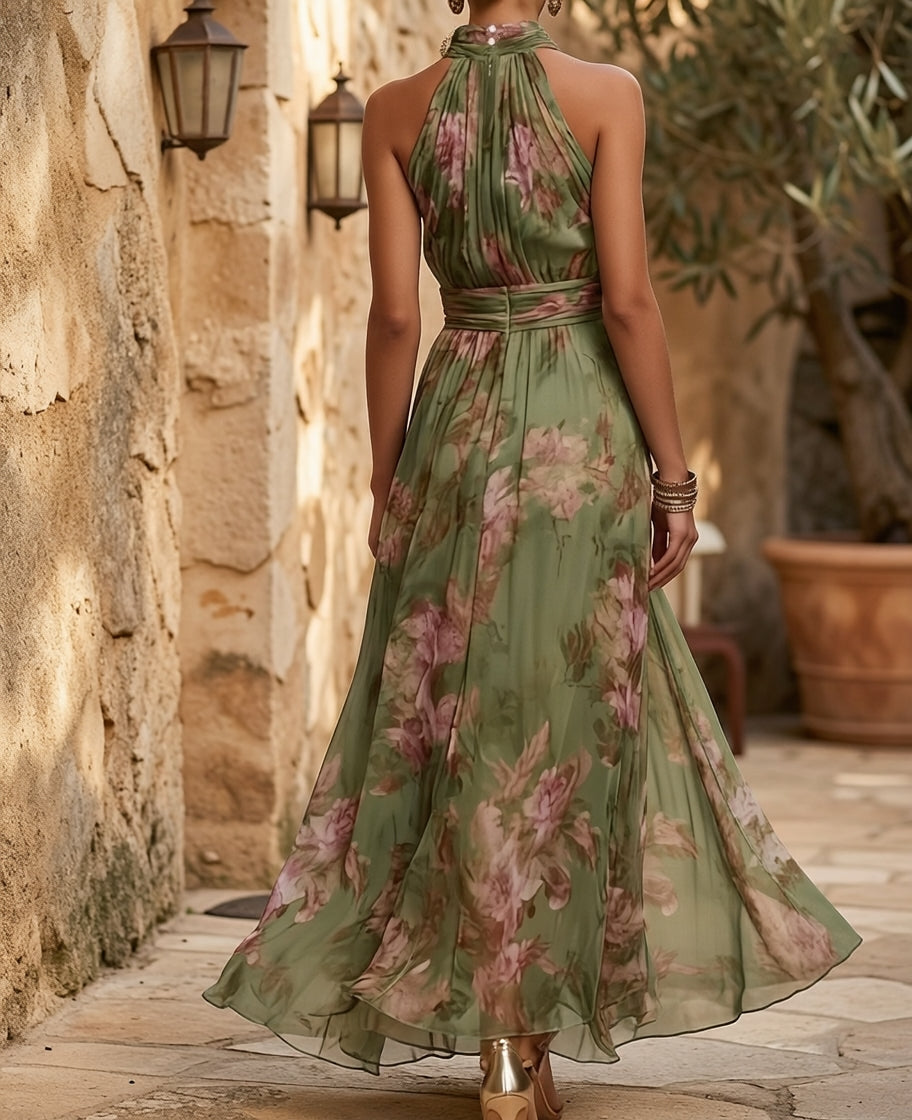 Ta nowa zielona sukienka maxi z dekoltem typu halter i dopasowaną talią jest elegancka, wyszczuplająca i wyrafinowana.
