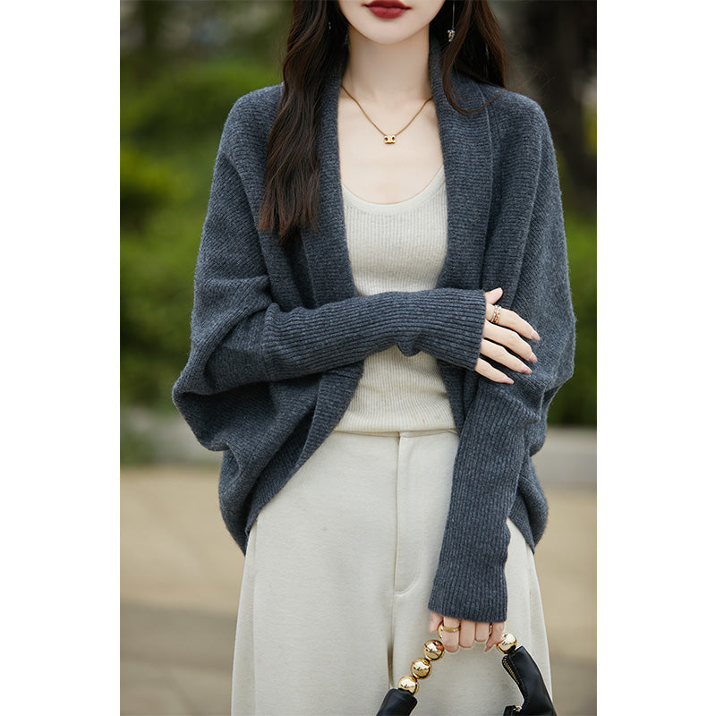 Elegancki i wygodny damski sweter kardigan w jednolitym kolorze, dostępny w czterech kolorach