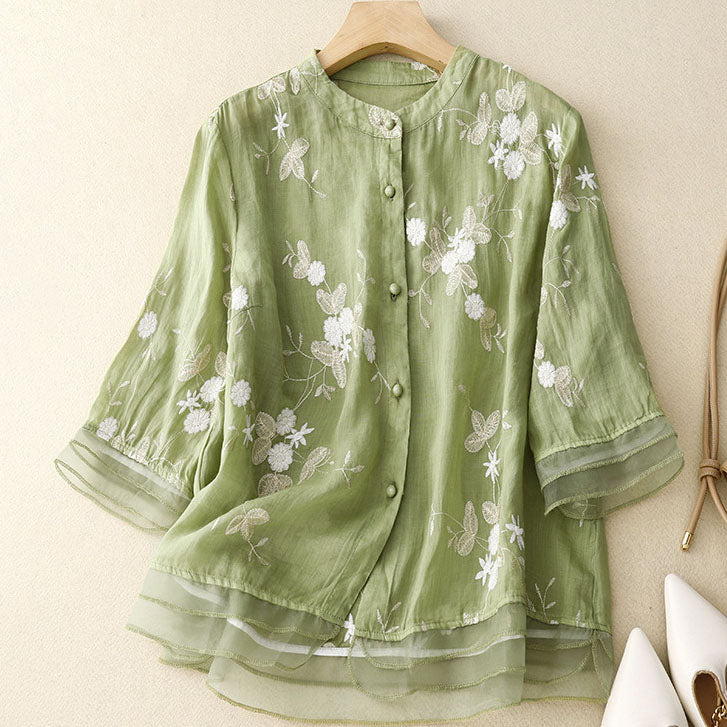 Elegancka koszula vintage z okrągłym dekoltem i haftowanymi kwiatami 03