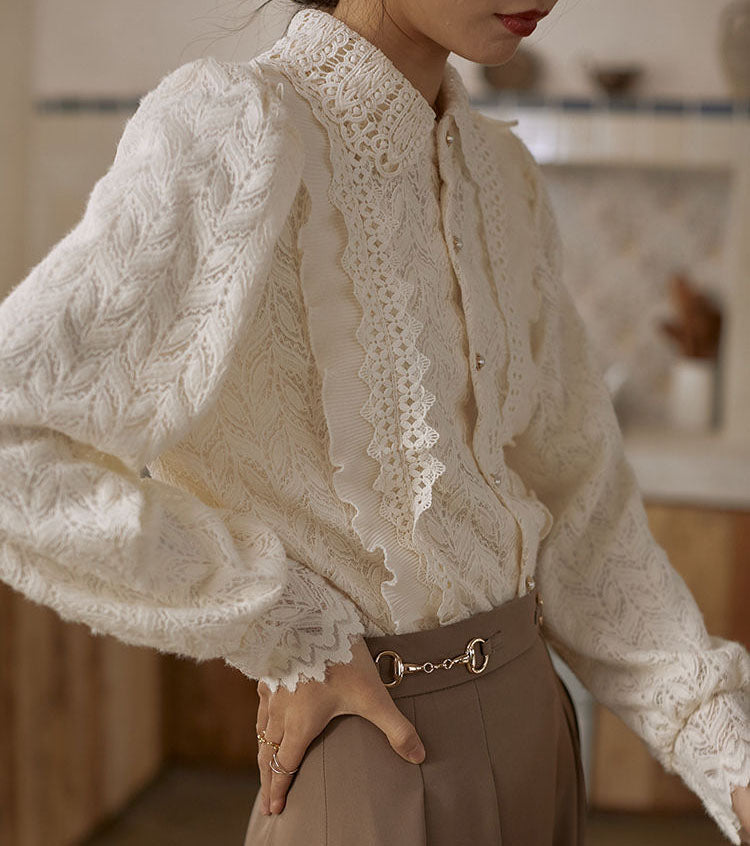 Elegancka i wygodna koszula retro z długim rękawem wykonana z koronki