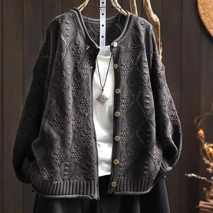 Elegancki i wygodny damski sweter kardigan z dzianiny w kwiaty