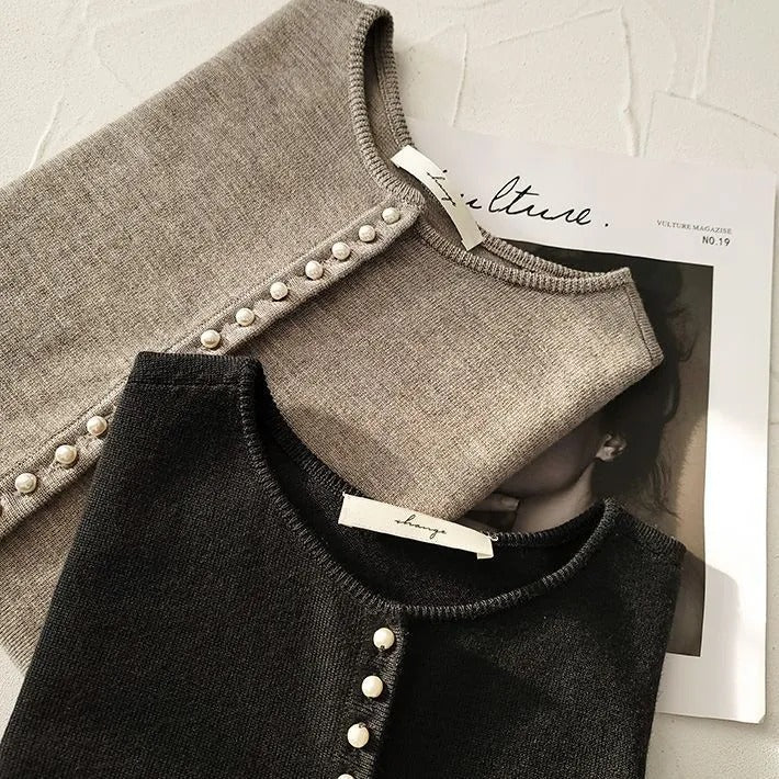 Elegancki i wygodny kardigan w stylu retro, w jednolitym kolorze, z okrągłym dekoltem, miękki jak chmurka