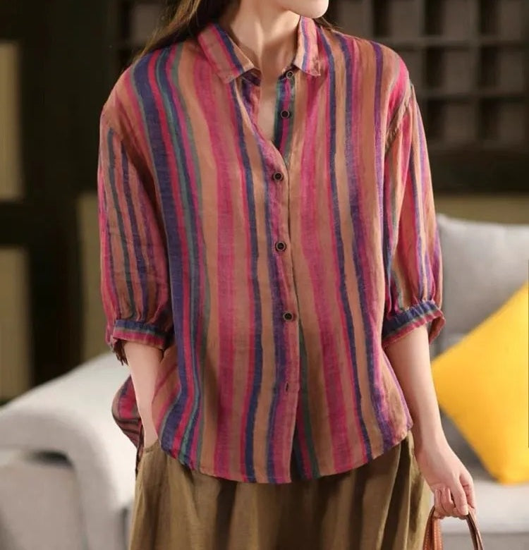 Wygodna damska koszula z rękawem 3/4, kolorowymi paskami, długimi rękawami i zapięciem na guziki