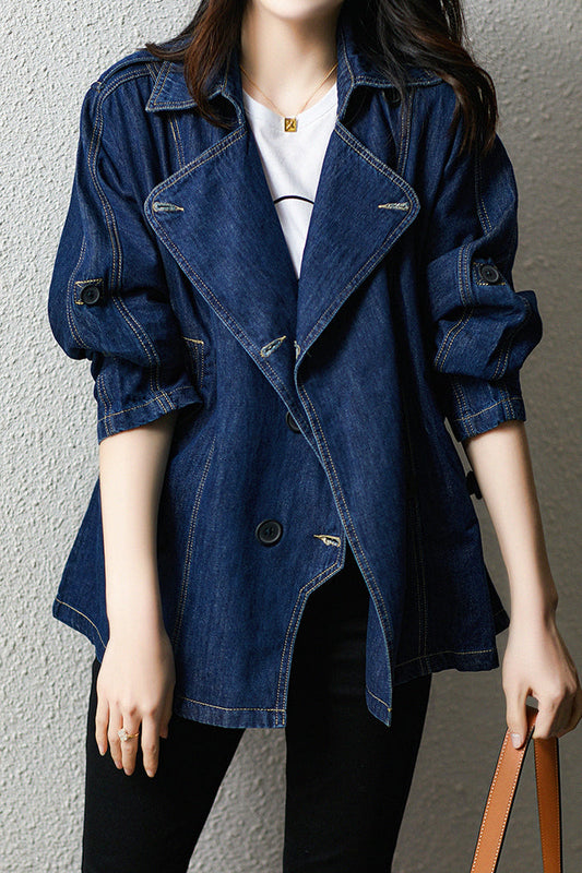 Damska kurtka/kardigan z długim rękawem, w kolorze ciemnoniebieskim, odpowiednia na wiosnę i jesień.