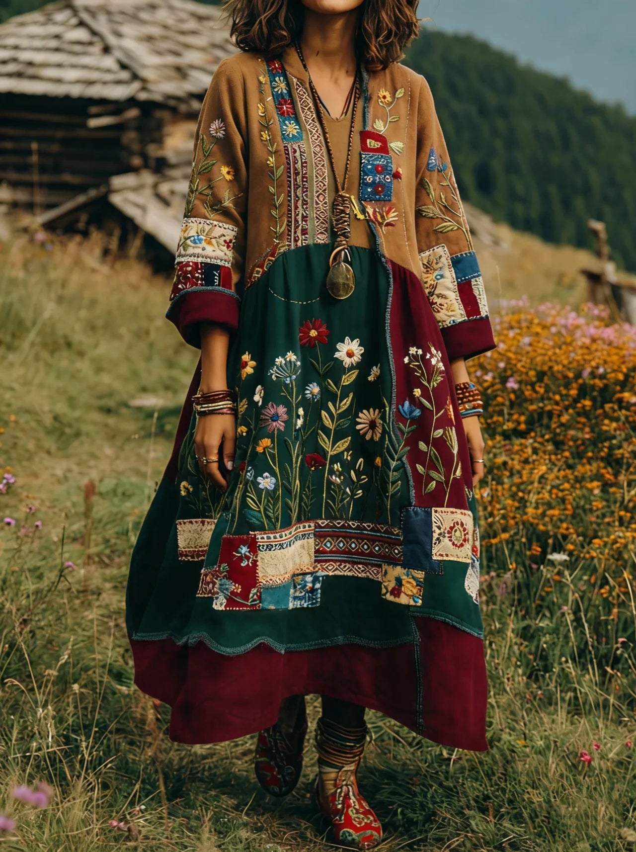 Ta luźna, wygodna, wielokolorowa sukienka w bloki kolorystyczne jest elegancka i swobodna, ozdobiona kwiatowym nadrukiem i wyposażona w dekolt w serek.