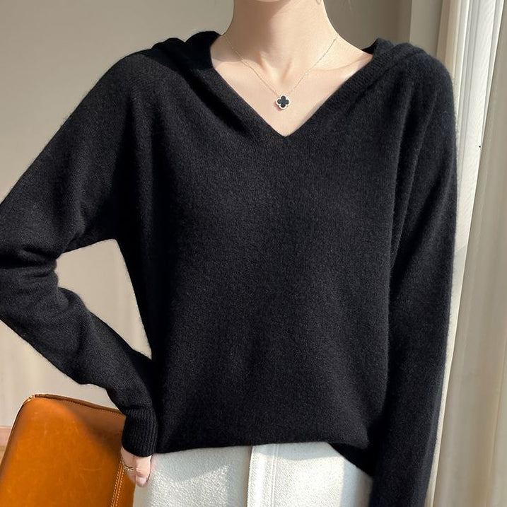 Elegancki i wygodny miękki sweter z kapturem w różnych kolorach