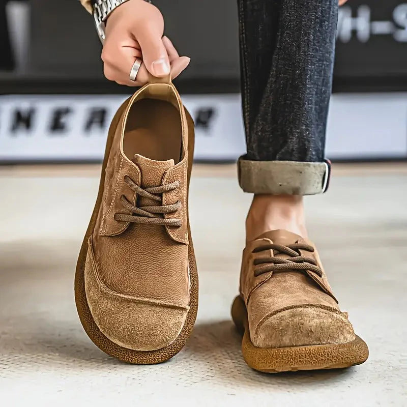 Buty skórzane męskie wykonane z najwyższej jakości skóry bydlęcej, oddychające i antypoślizgowe.