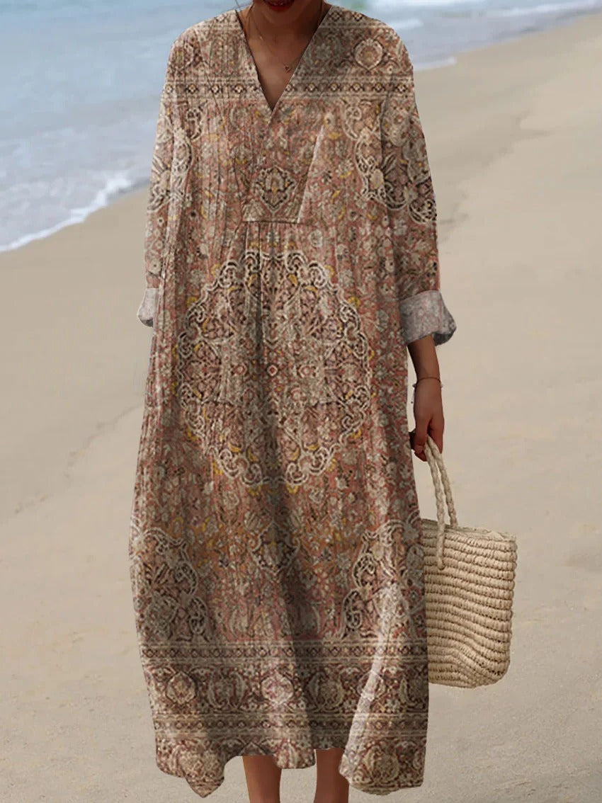 Elegancka brązowa sukienka boho z nadrukiem w stylu vintage i dekoltem w serek