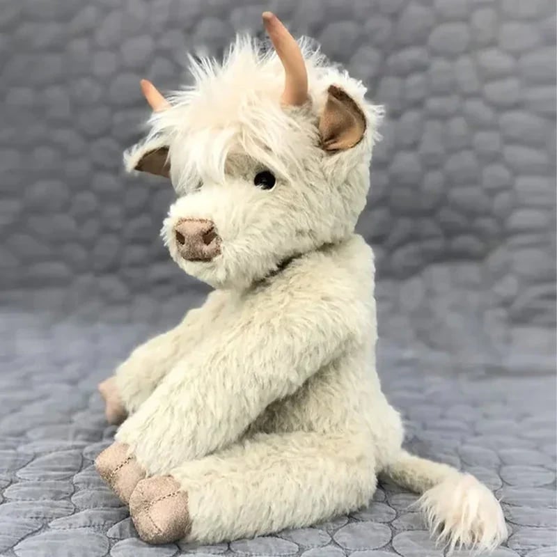 Urocza lalka towarzyszka rasy Highland Cow
