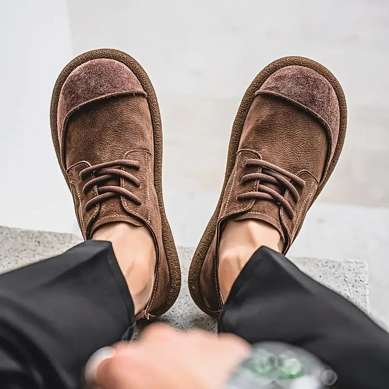 Buty skórzane męskie wykonane z najwyższej jakości skóry bydlęcej, oddychające i antypoślizgowe.