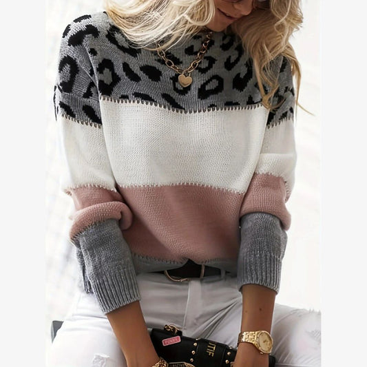 Przytulny kaszmirowy sweter z nadrukiem pantery