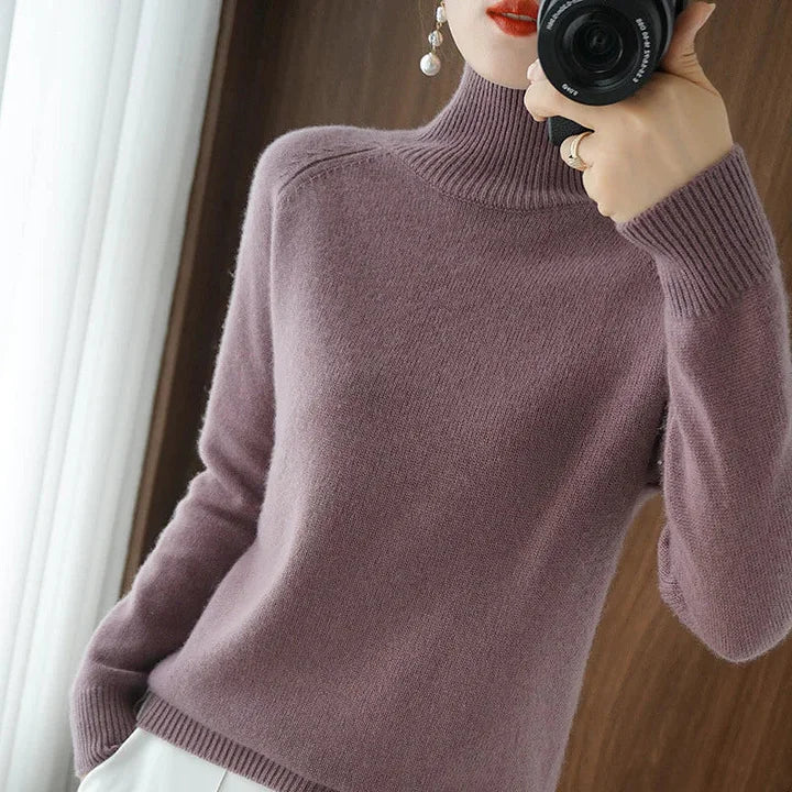 Elegancki i wygodny sweter z kaszmiru w jednolitym kolorze z okrągłym dekoltem