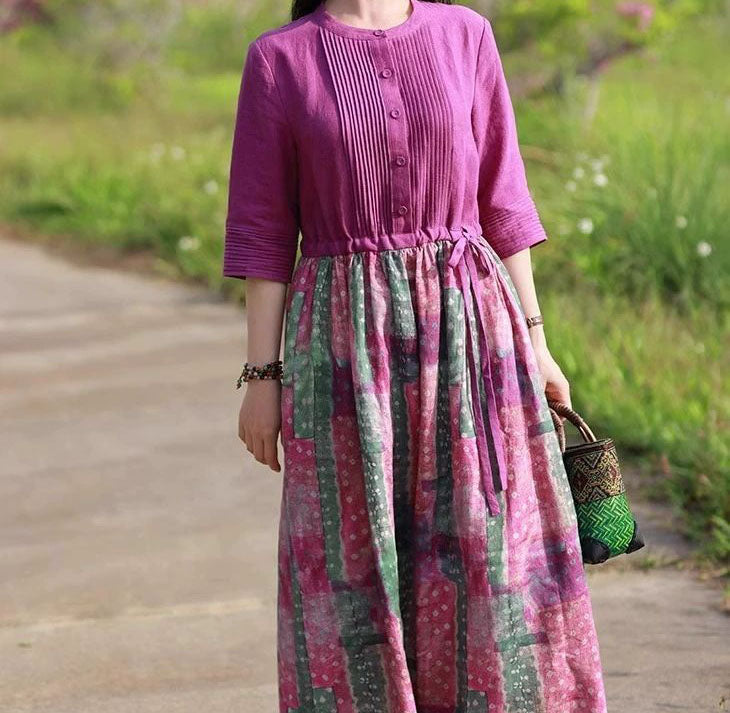 Elegancka i wygodna bawełniana sukienka z długim rękawem w różowy kwiatowy wzór