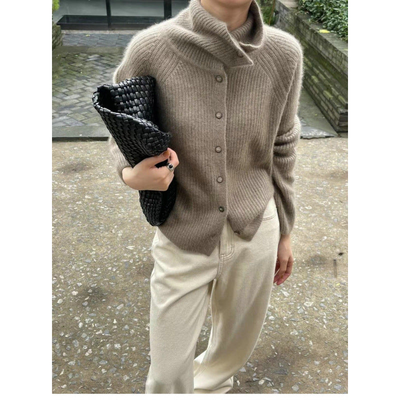 Elegancki i wygodny, dzianinowy kardigan z wysokim kołnierzem, w jednolitym kolorze, o uniwersalnym stylu 02