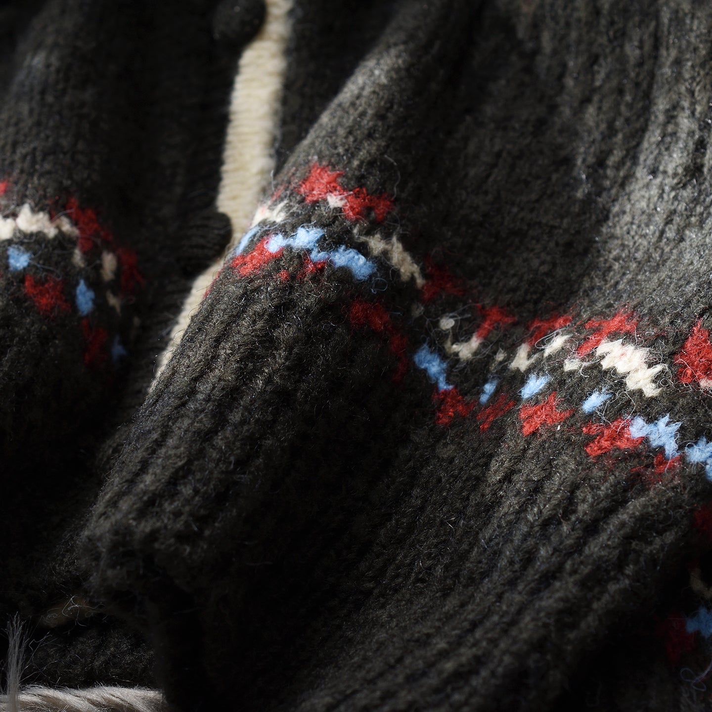 Elegancki i wygodny sweter z trójwymiarowymi kwiatowymi klapami, luźna wersja na jesień i zimę