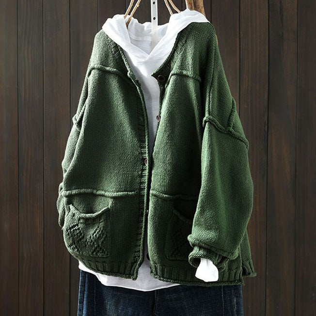 Sweter w stylu retro wykonany z dzianiny patchworkowej, łączący w sobie artystyczny, swobodny i swobodny styl.
