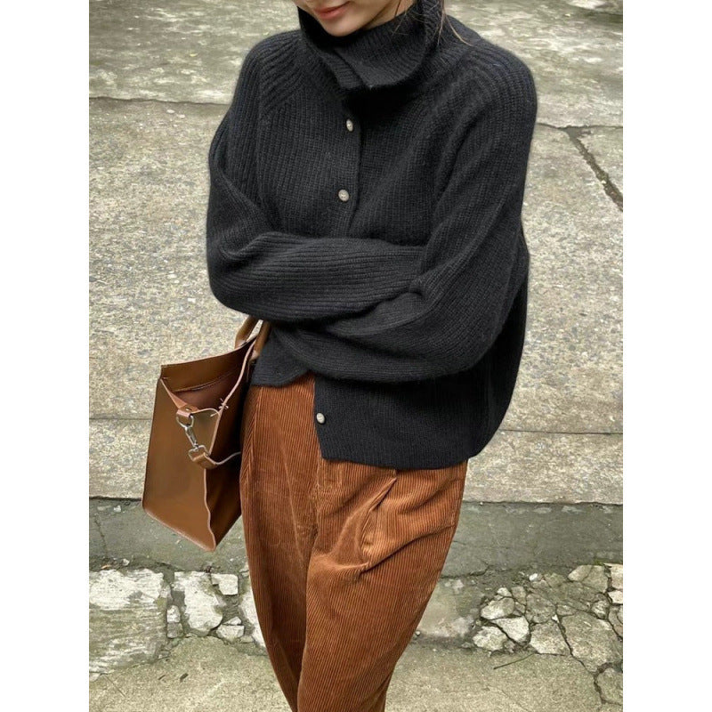 Elegancki i wygodny, dzianinowy kardigan z wysokim kołnierzem, w jednolitym kolorze, o uniwersalnym stylu 02