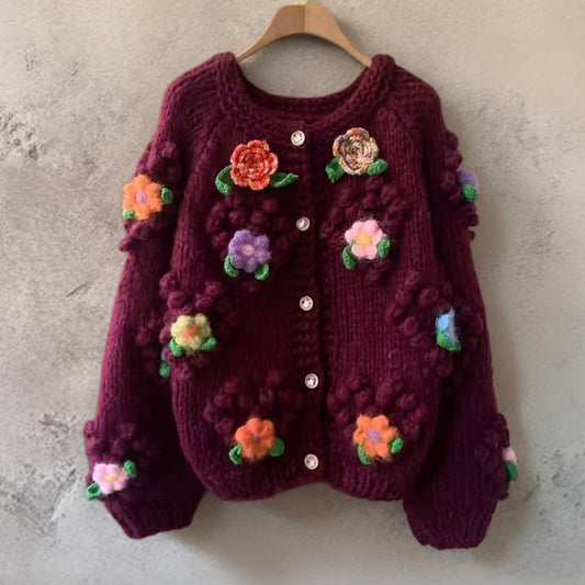 Elegancki i retro kardigan w kolorze szkarłatnym z trójwymiarowym wzorem kwiatowym i luźnym, swobodnym krojem