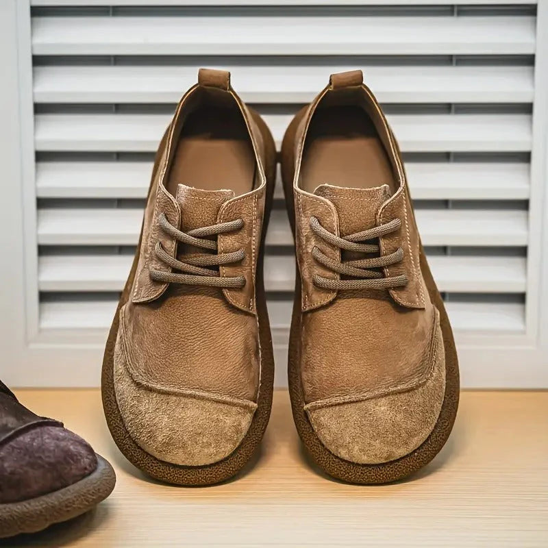 Buty skórzane męskie wykonane z najwyższej jakości skóry bydlęcej, oddychające i antypoślizgowe.