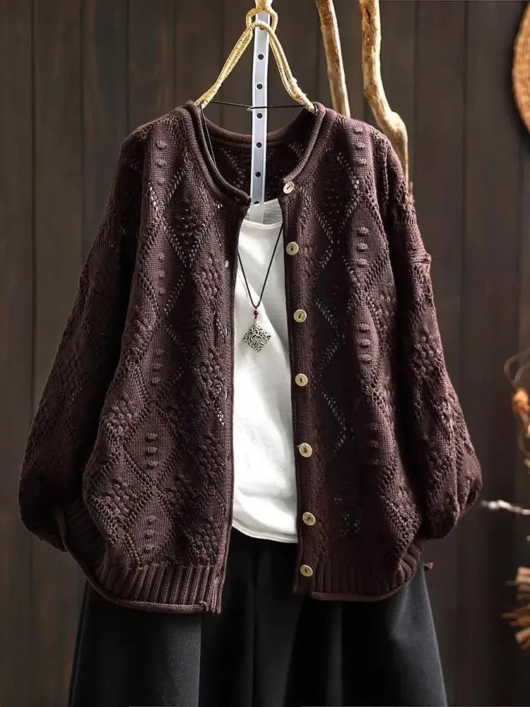 Elegancki i wygodny damski sweter kardigan z dzianiny w kwiaty