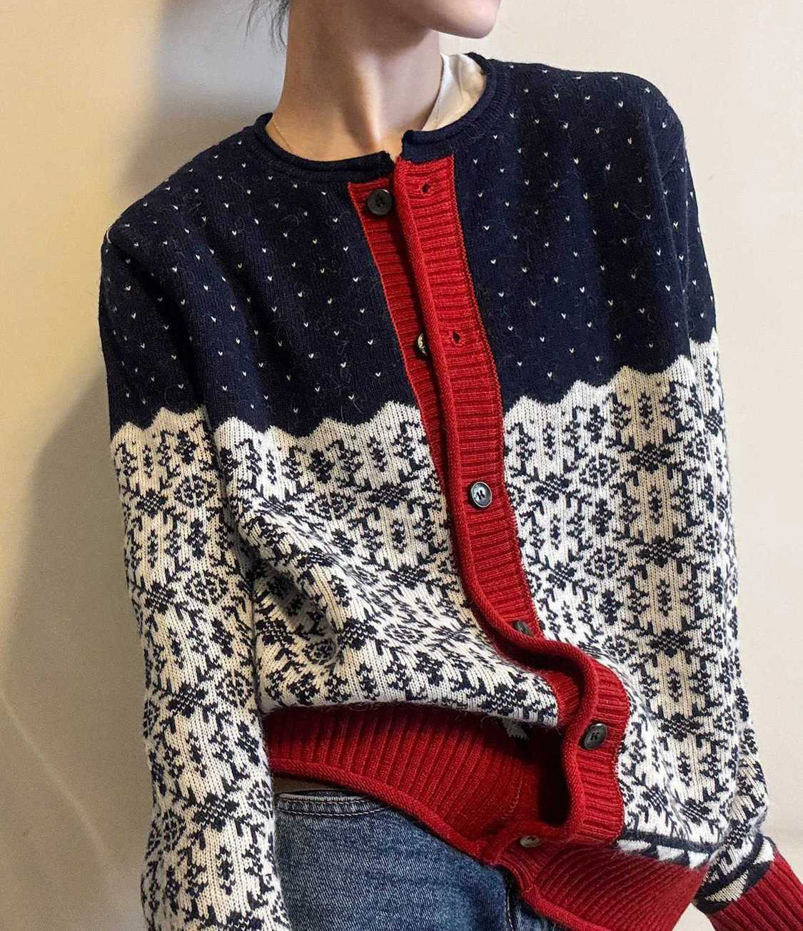Elegancki i wygodny kardigan z dzianiny żakardowej w stylu retro z okrągłym dekoltem w kolorze czarnym