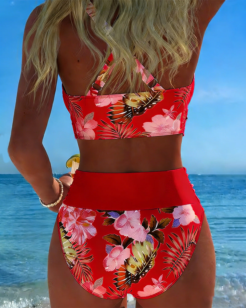 Dwuczęściowe bikini damskie z seksownym i świeżym kwiatowym nadrukiem.