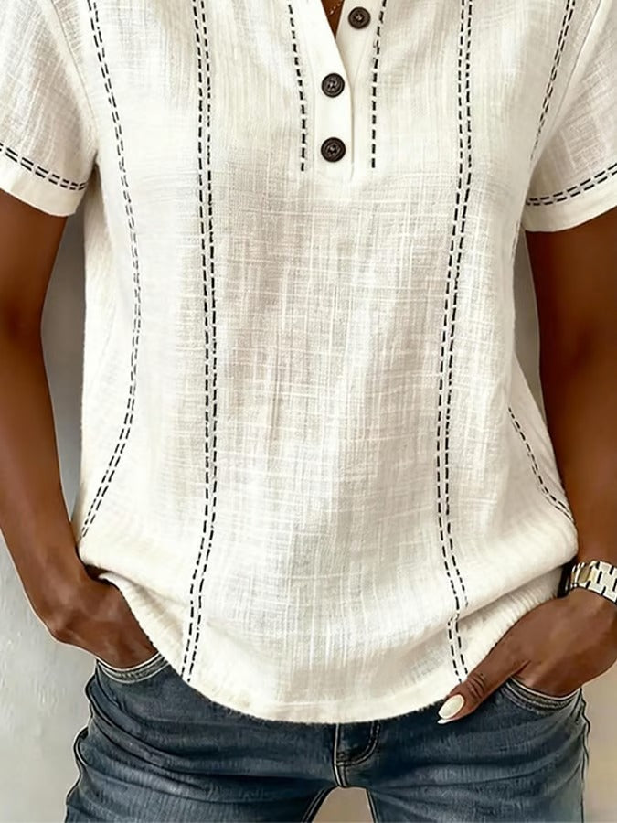 Nowa letnia damska biała, luźna i wygodna koszula z krótkim rękawem i guzikami przy kołnierzyku.