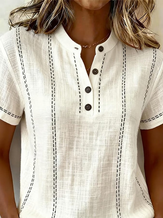 Nowa letnia damska biała, luźna i wygodna koszula z krótkim rękawem i guzikami przy kołnierzyku.
