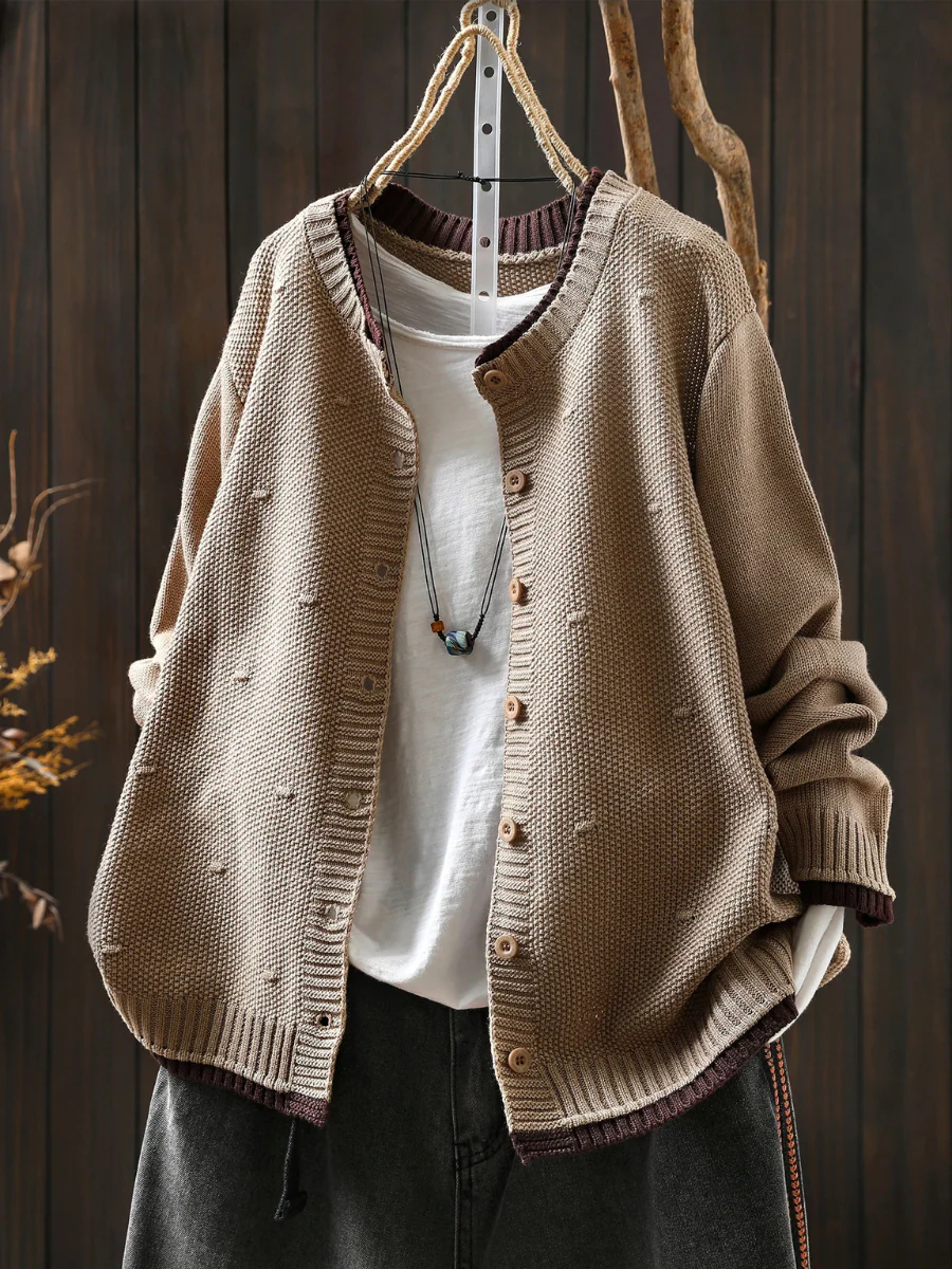 Kardigan z dzianiny bawełnianej w stylu retro z okrągłym dekoltem, uniwersalny i stylowy design, który jest jednocześnie artystyczny i swobodny.