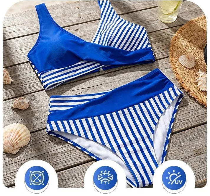 Ten nowy komplet bikini w blokach kolorów wyróżnia się nieregularnymi geometrycznymi wzorami zarówno na stroju kąpielowym, jak i na majtkach.